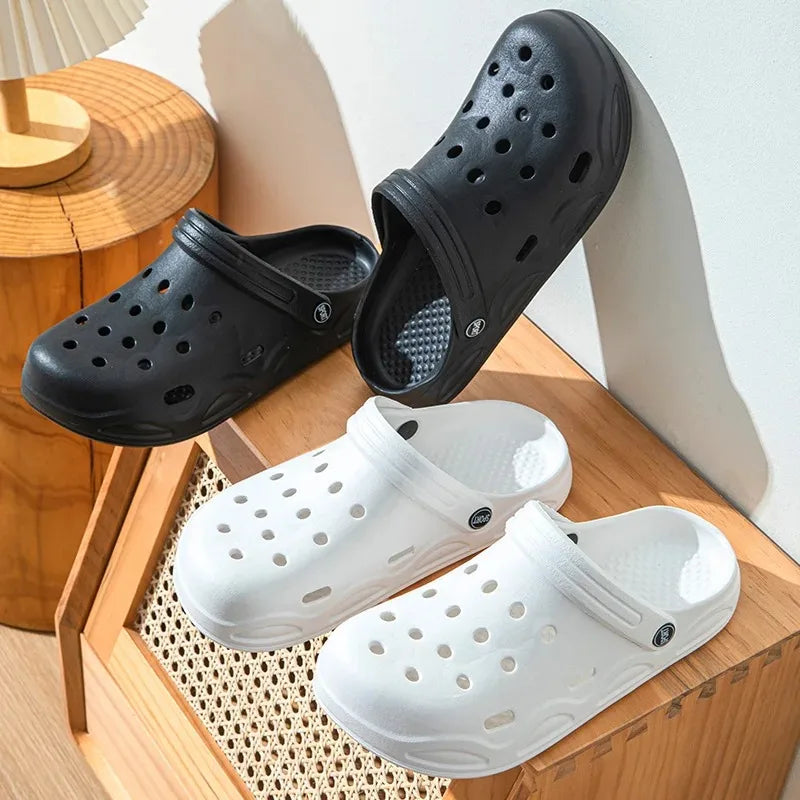 Summer Hollow Out Closed Toe Non-Slip Sandals Soft Bottom Sandalsmen Lightweight Thick-Soled Garden Shoes